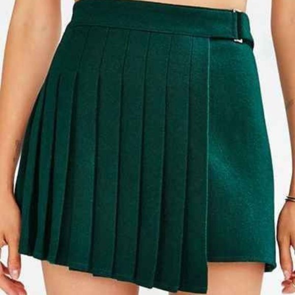 J.O.A. Overlap Pleated Buckle High-Rise Wrap Mini Skirt Deep Green Size M - Picture 1 of 7